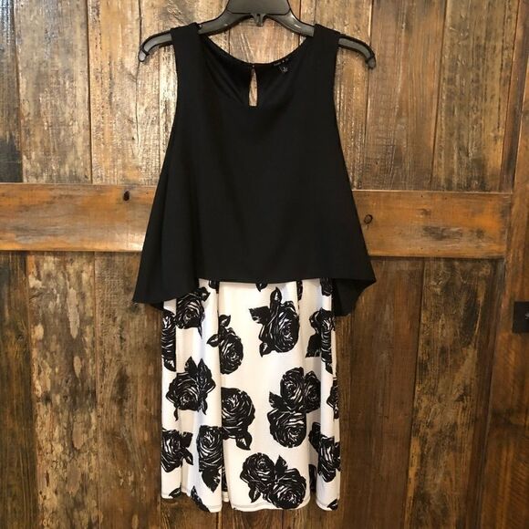 Sami & Jo Sz S Black Sleeveless Flowy Large Floral Rose Summer Dress - Picture 2 of 6